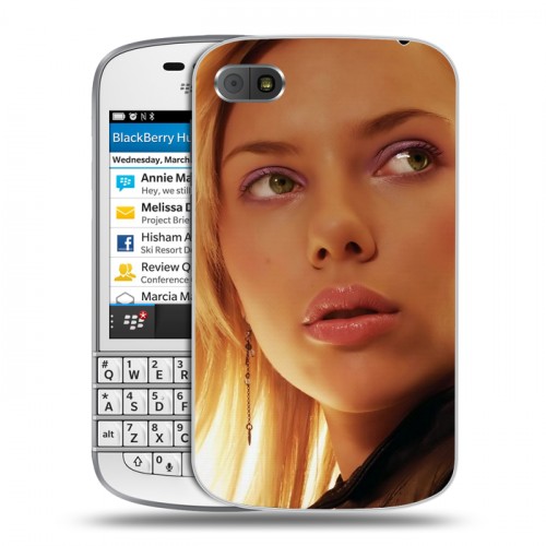 Дизайнерский пластиковый чехол для BlackBerry Q10 Скарлет Йохансон