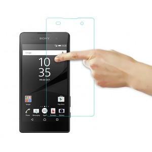 Неполноэкранное защитное стекло для Sony Xperia E5