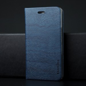 Чехол горизонтальная книжка подставка текстура Дерево на пластиковой основе с отсеком для карт для Blackberry Priv Синий